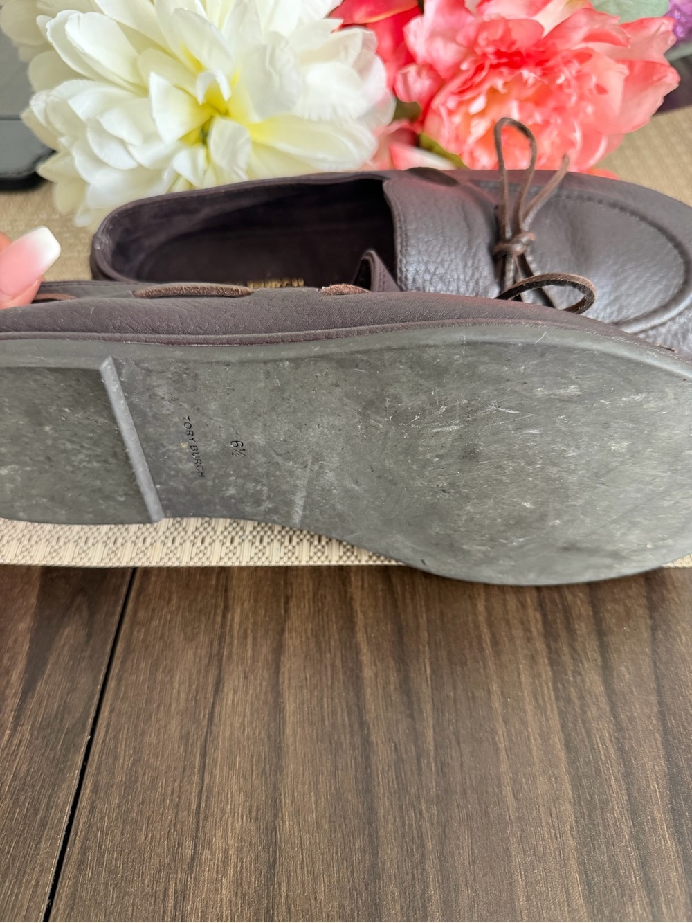 Tory Burch Chocolate Brown Pebbled Leather Moccasin Loafers with Bow - Picture 4 of 4
